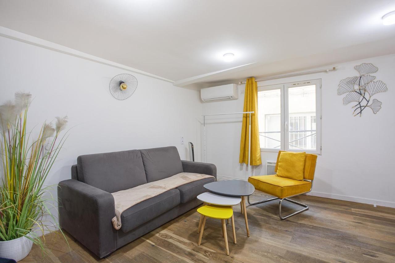 Rent A Room - 2P Passage Du Caire Paris Exteriör bild