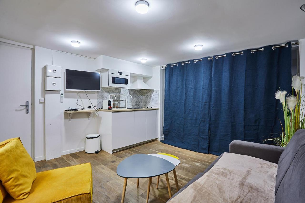 Rent A Room - 2P Passage Du Caire Paris Exteriör bild